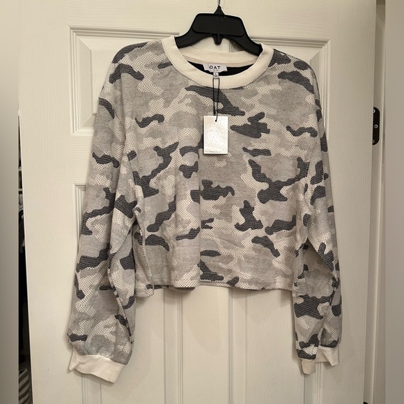 Oat New York Gray Camo Balloon Sleeve Top Sweatshirt Size L - Picture 1 of 3